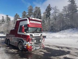 Remorquage d’un autocar depuis une station de ski en Isère (38) 2